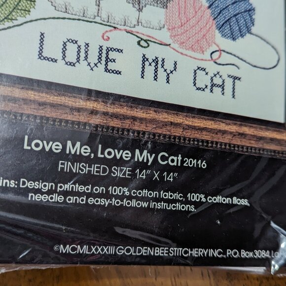 Crewel Needlepoint Vintage Golden Bee Cat Scene Embroidery Kit 1973 - Picture 2 of 3